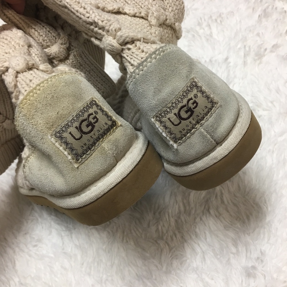 ❌SOLD❌ UGG Cream Sweater Knit Boots - Picture 5 of 8
